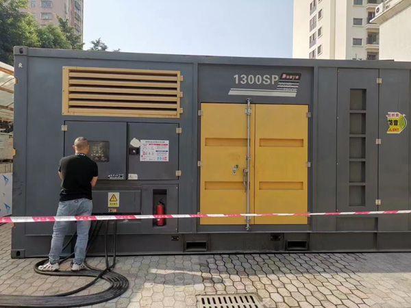 聊城500KW发电机组冬季应该配多大的启动电瓶？